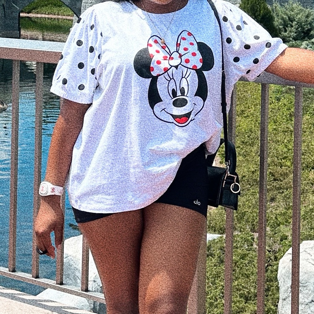 DISNEY MINNIE MOUSE T-SHIRT